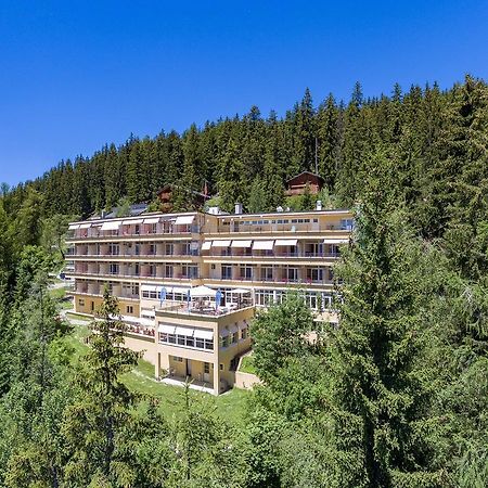 Crans-Montana Youth Hostel Exterior photo